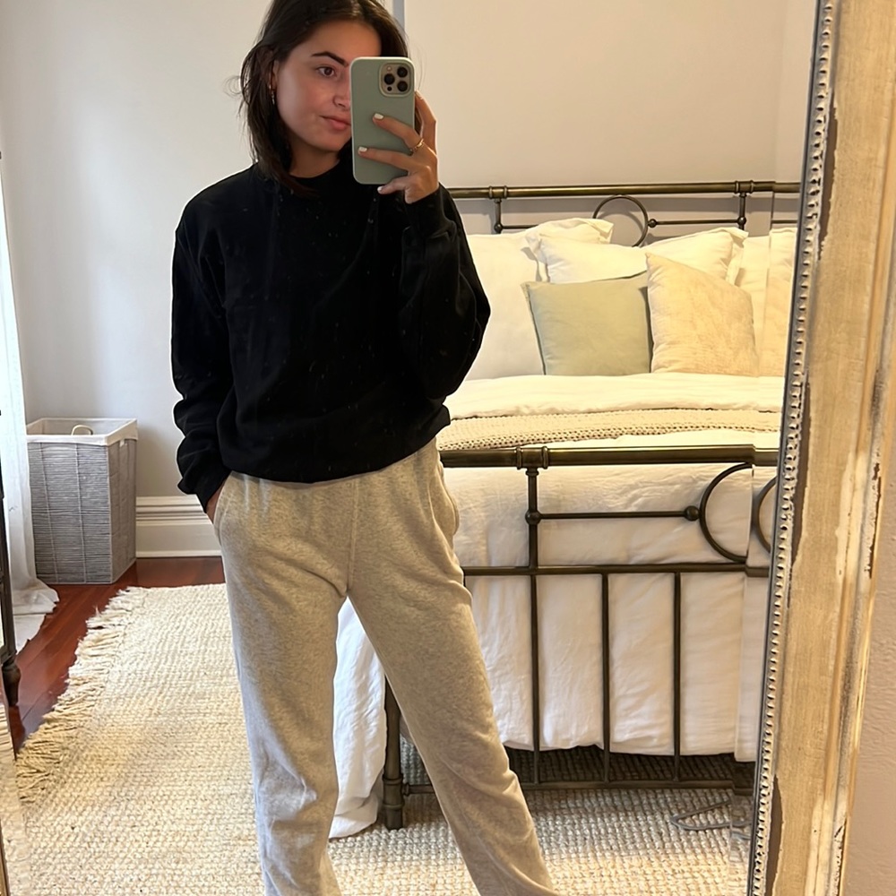 Plain Black Snapchat Sweatshirt Crewneck